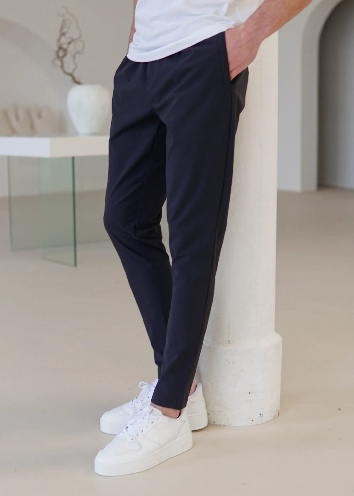 Everyday Pant In Navy - Image 4