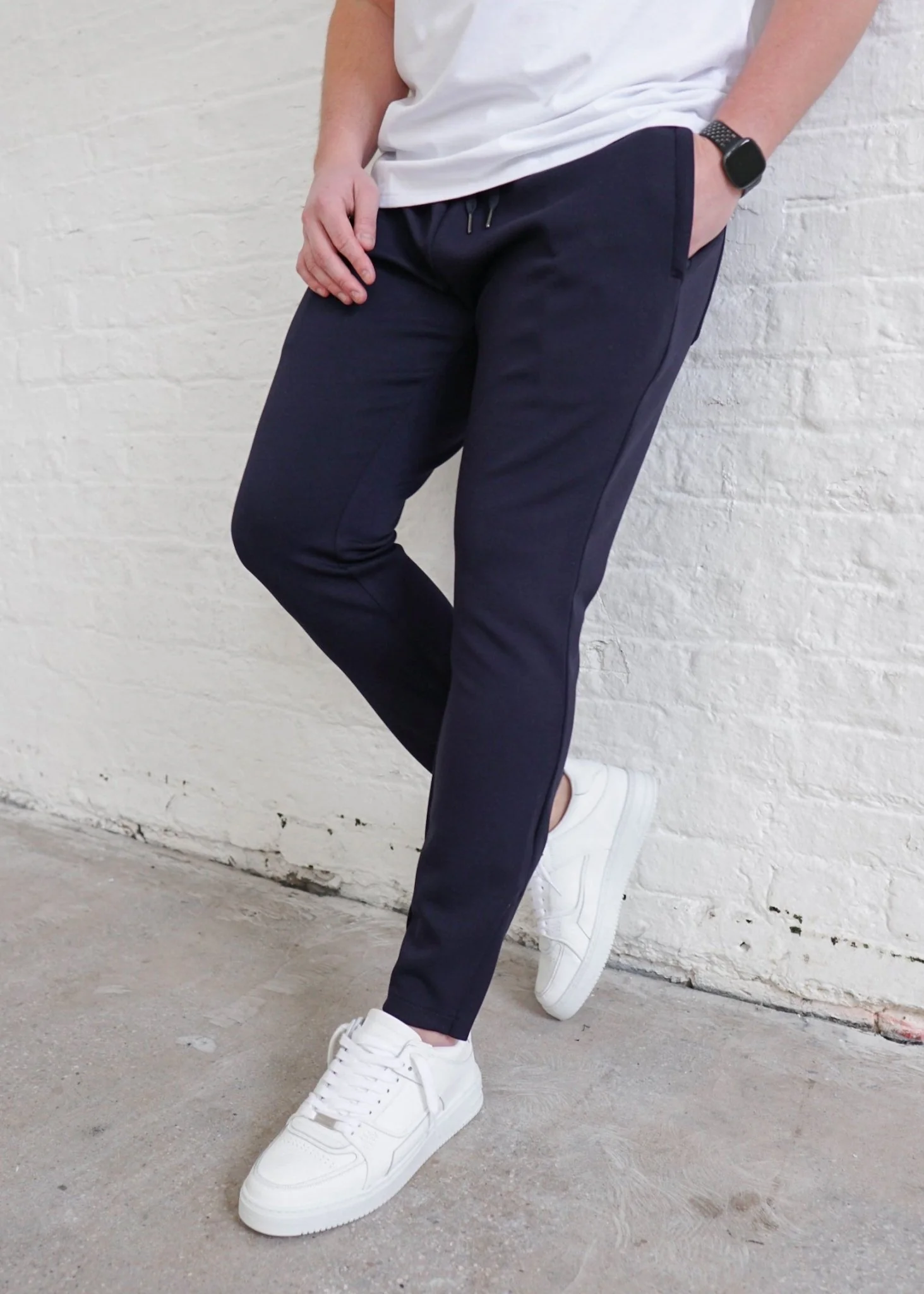 Luxe Aura Joggers In Navy - Image 3