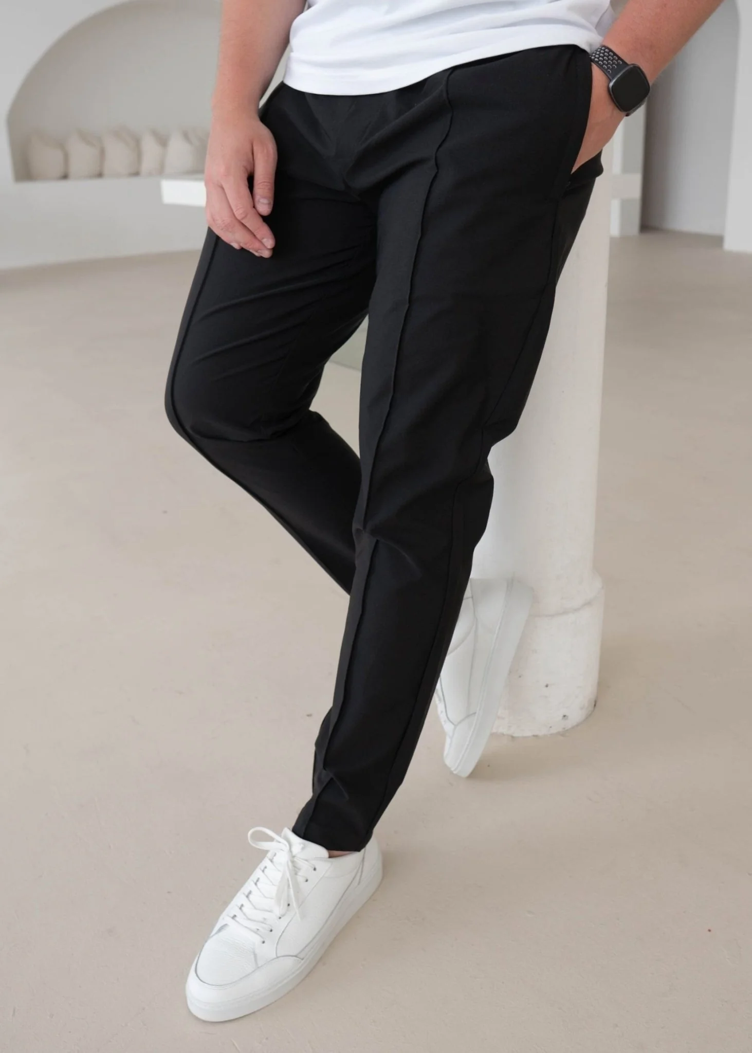 Smart Pleat Trouser In Black