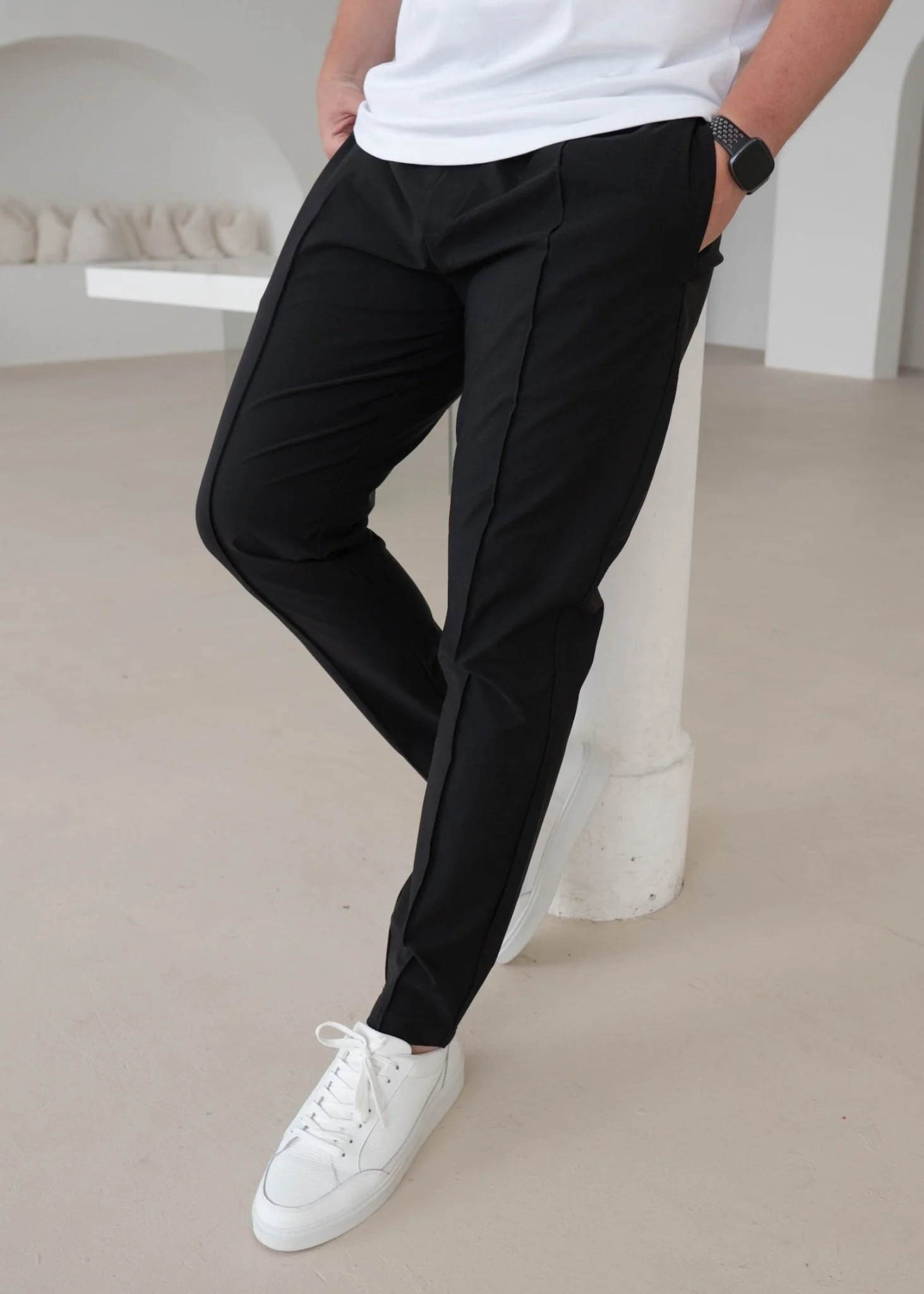 Smart Pleat Trouser In Black - Image 6