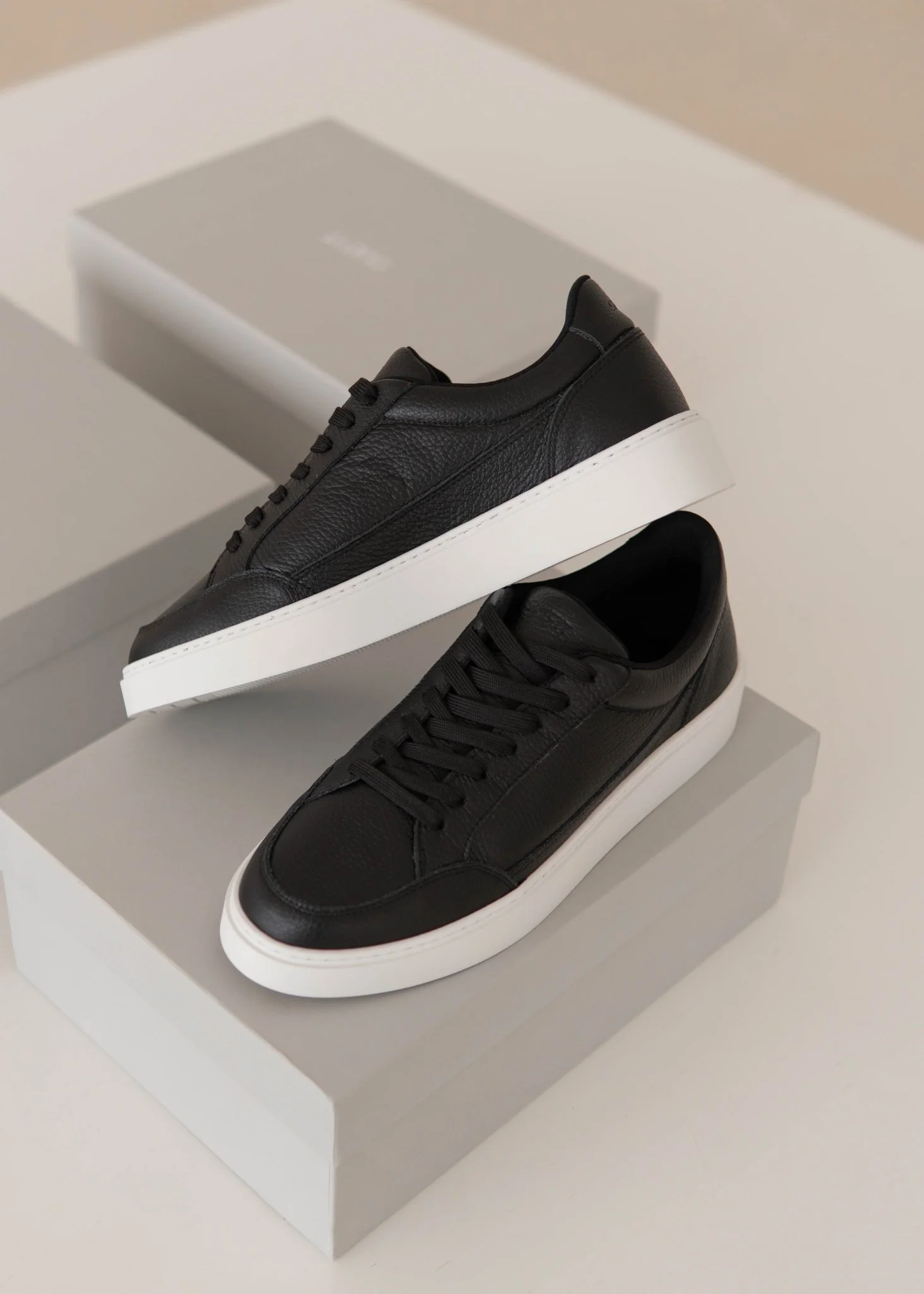 Premium Leather Trainer In Black/White - Image 14