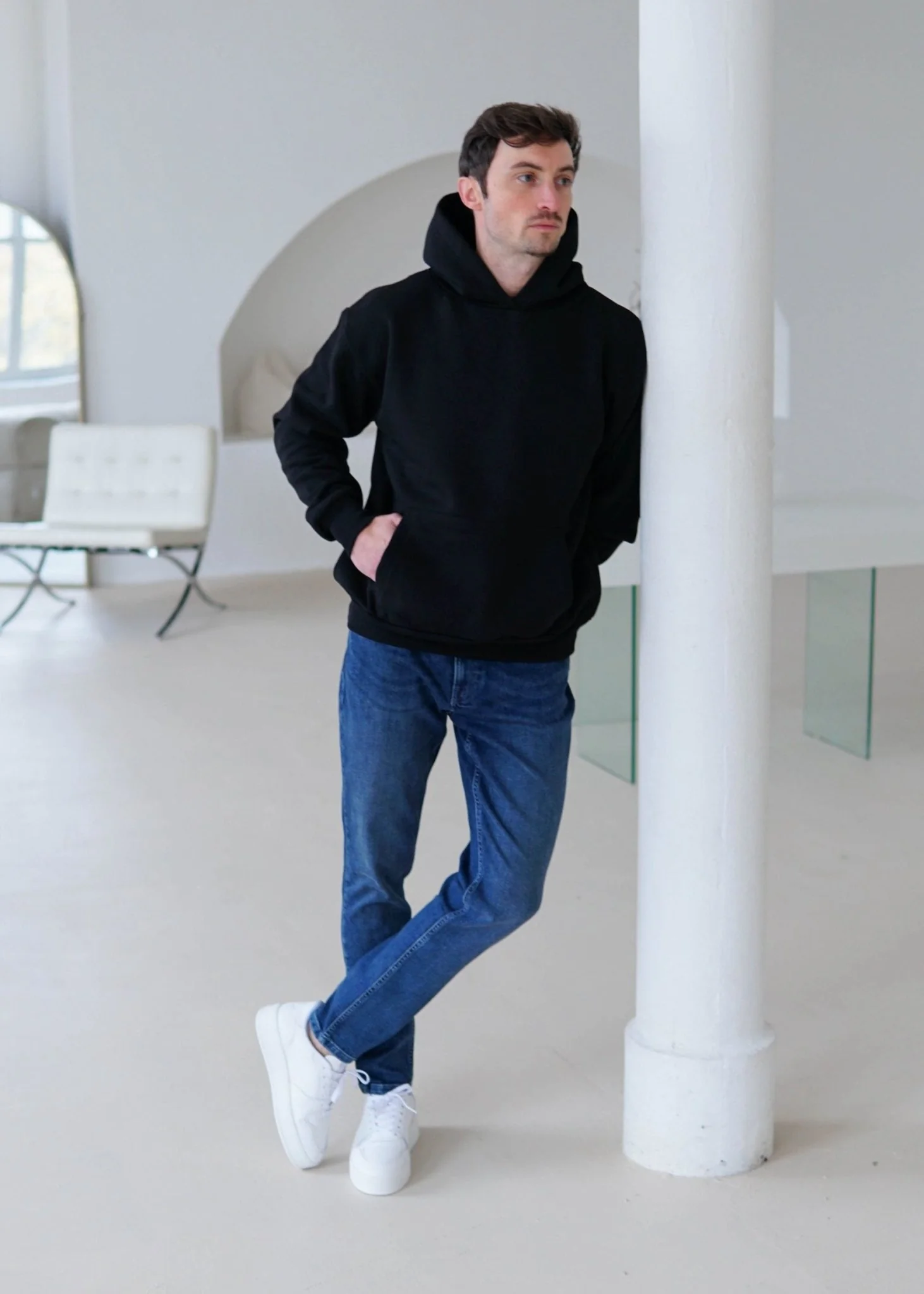 Premium Relaxed Hoodie In Black - Image 5