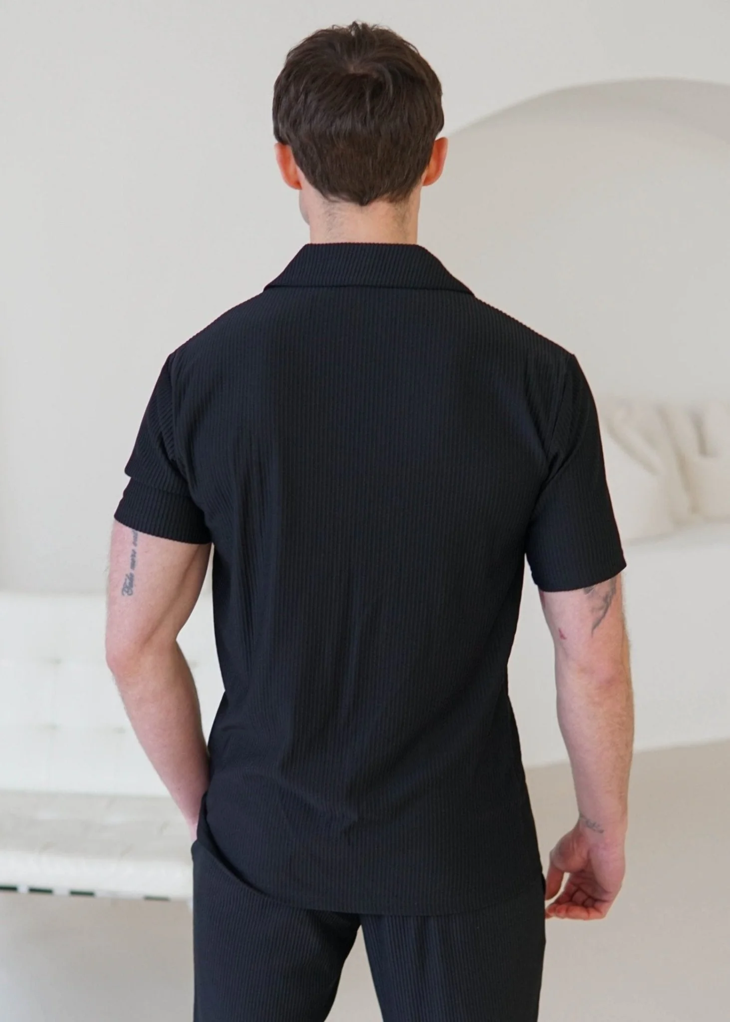Ribbed Shirt In Black - Image 5