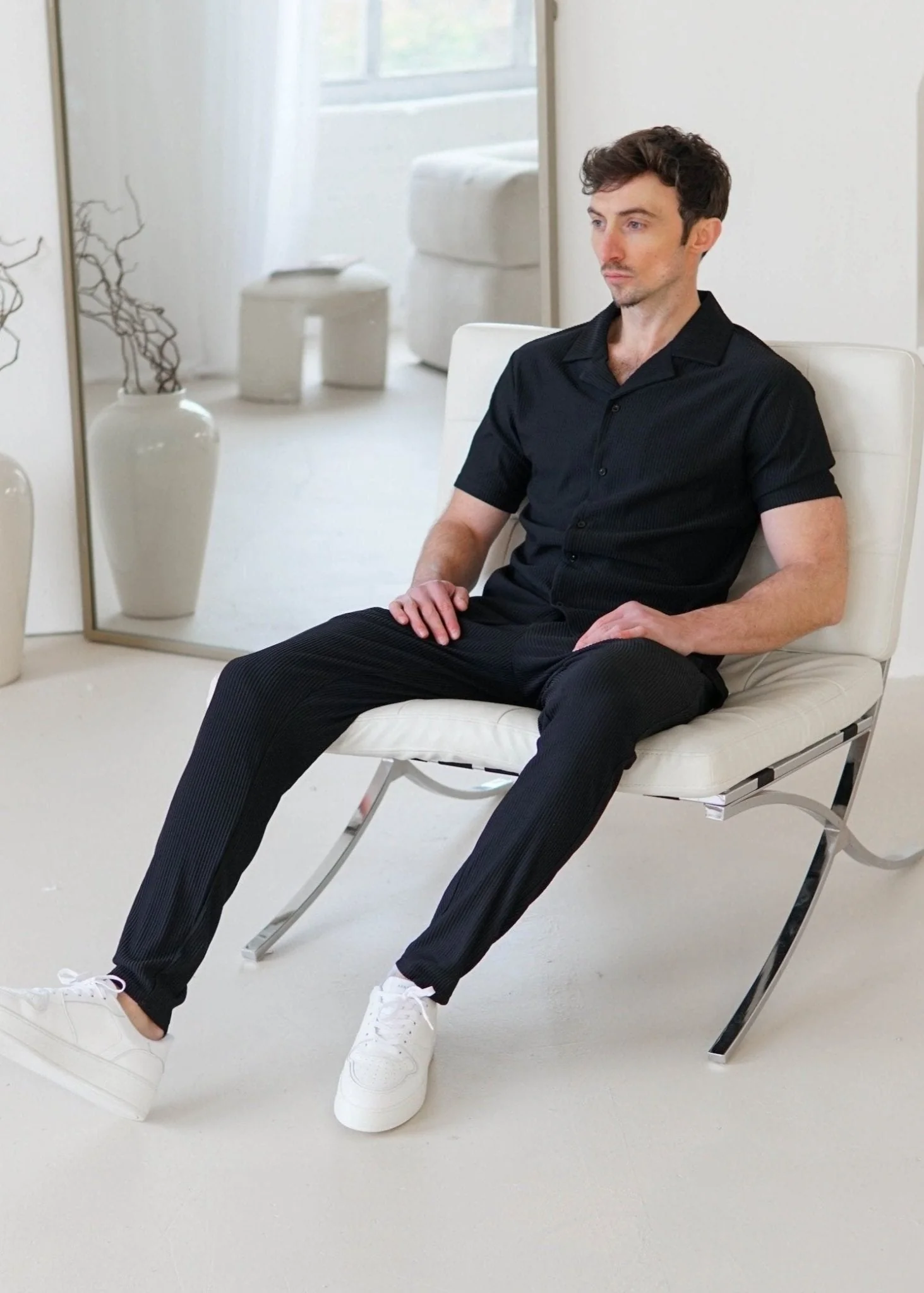 Ribbed Shirt In Black - Image 7