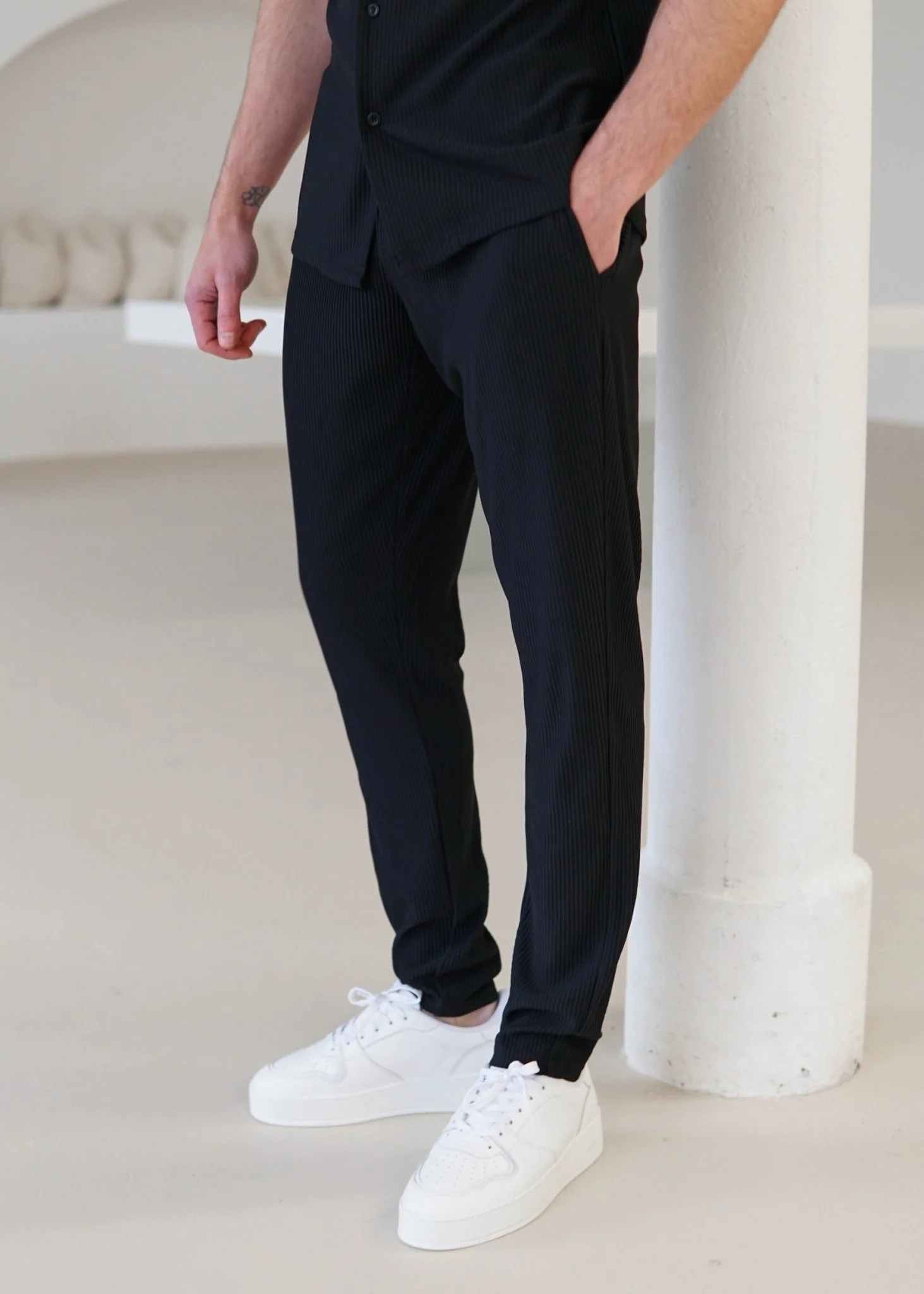 Ribbed Trouser In Black - Image 5