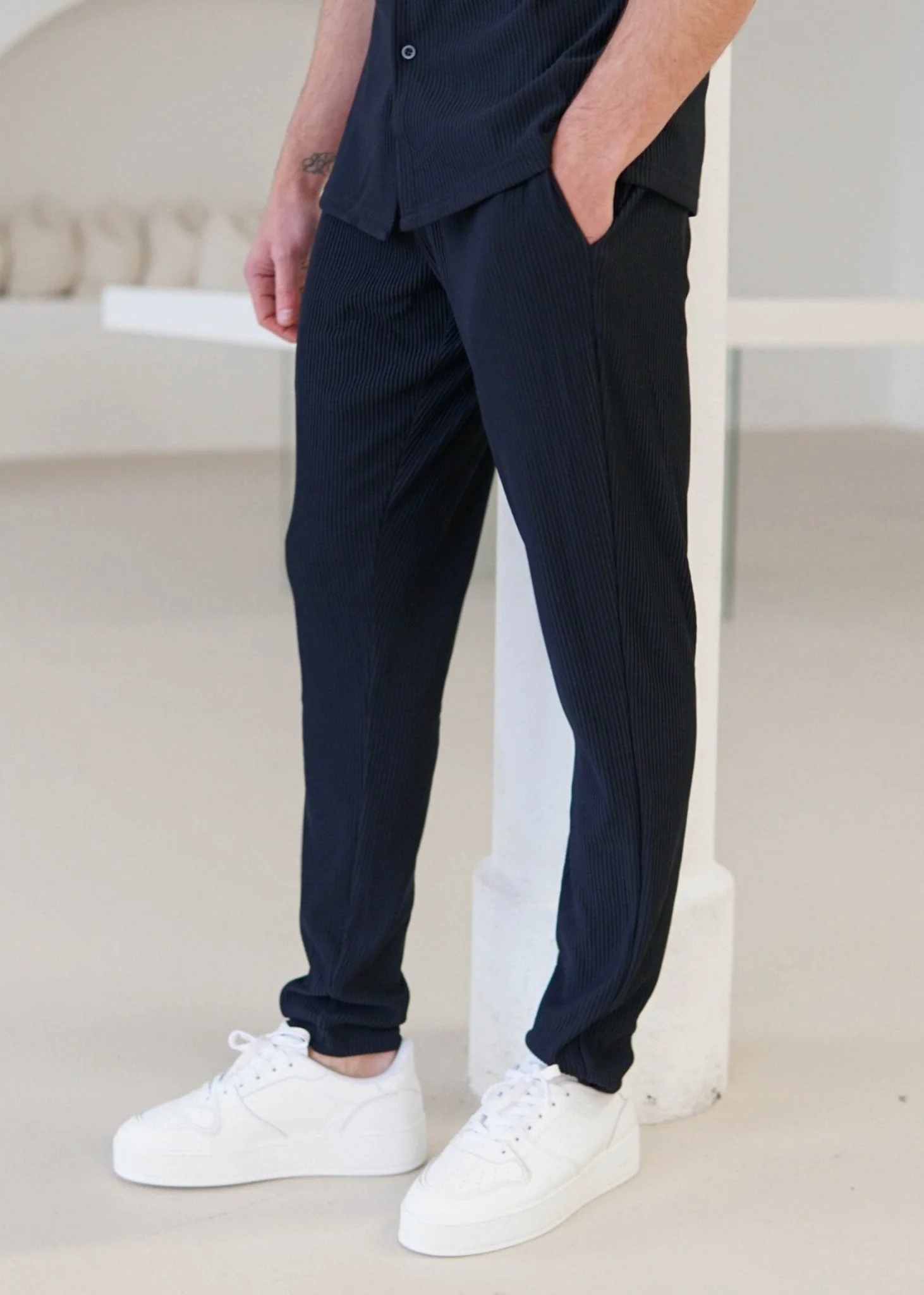 Ribbed Trouser In Navy - Image 2