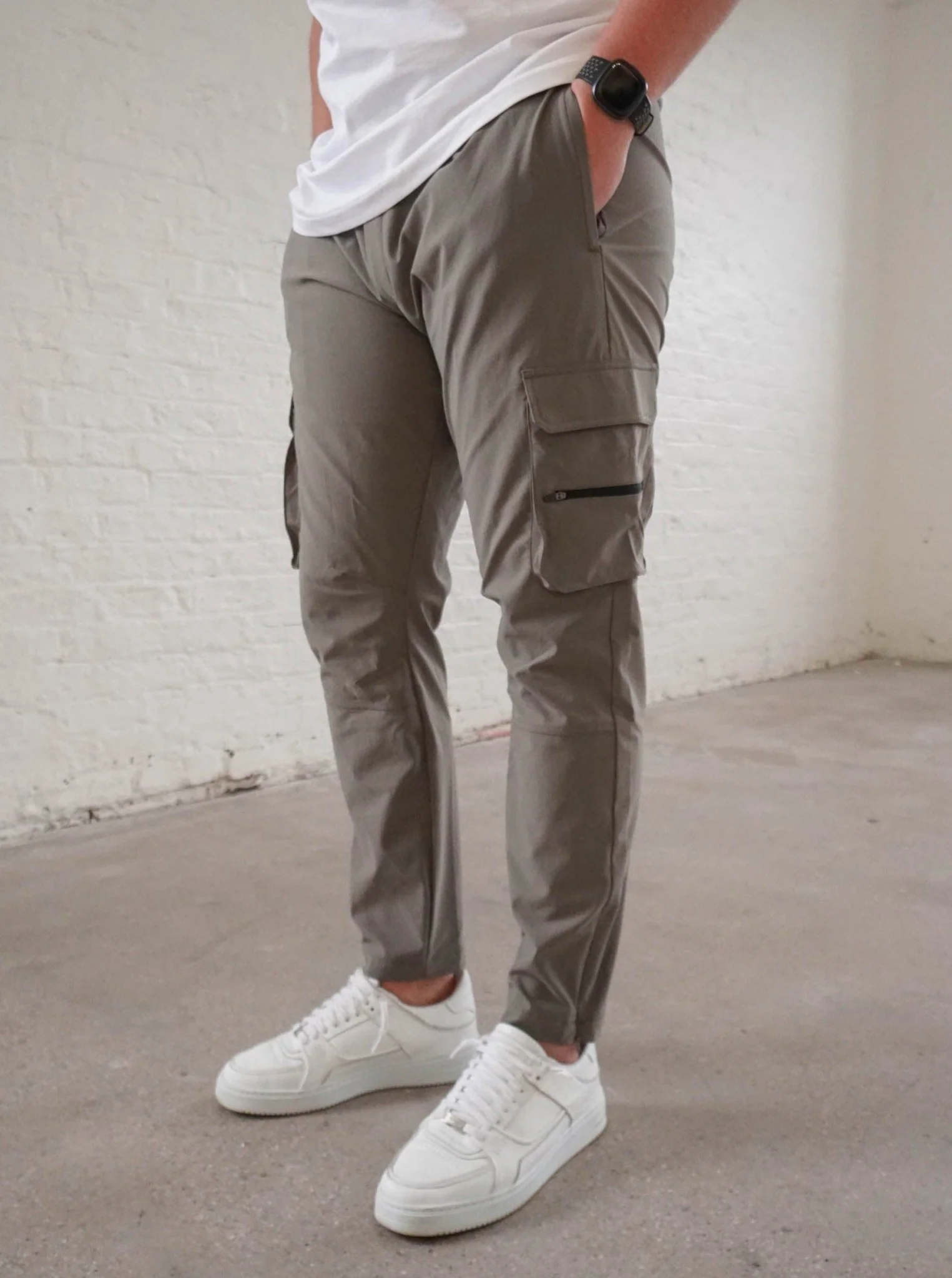 Tech Stretch Cargo Pant In Olive - Image 7
